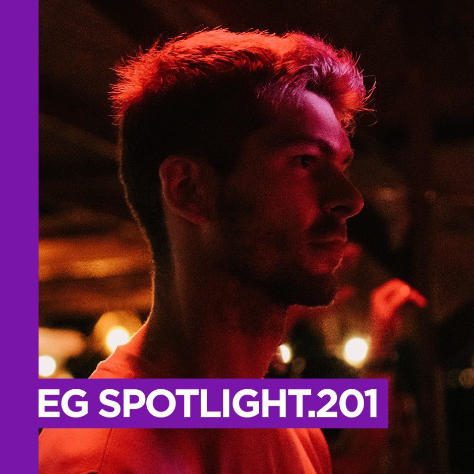 EG Spotlight.201 Toske