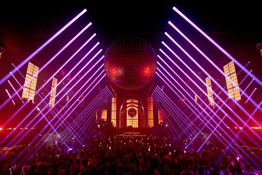 UNVRS_Paradise-Official