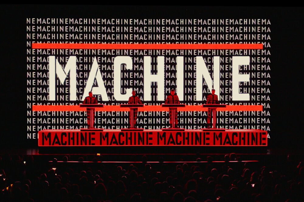 Kraftwerk-MACHINE